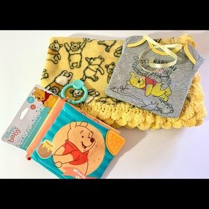 🌺SOLD🌺 Disney Winnie the Pooh Crochet Gift Set - 3 Piece